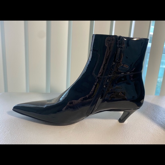Balenciaga Patent Leather Pointed Toe Bootie - Picture 7 of 14